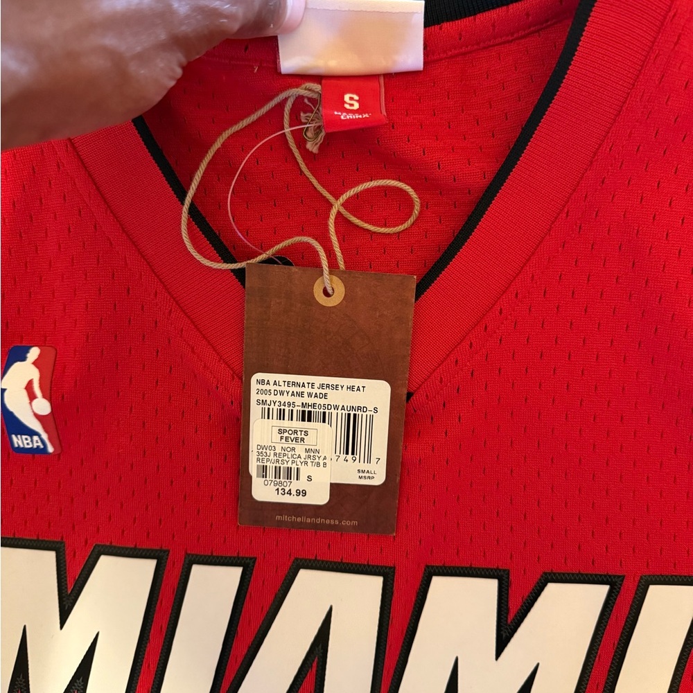 Mitchell & Ness Dwayne Wade Miami Heat Jersey - Picture 3 of 5